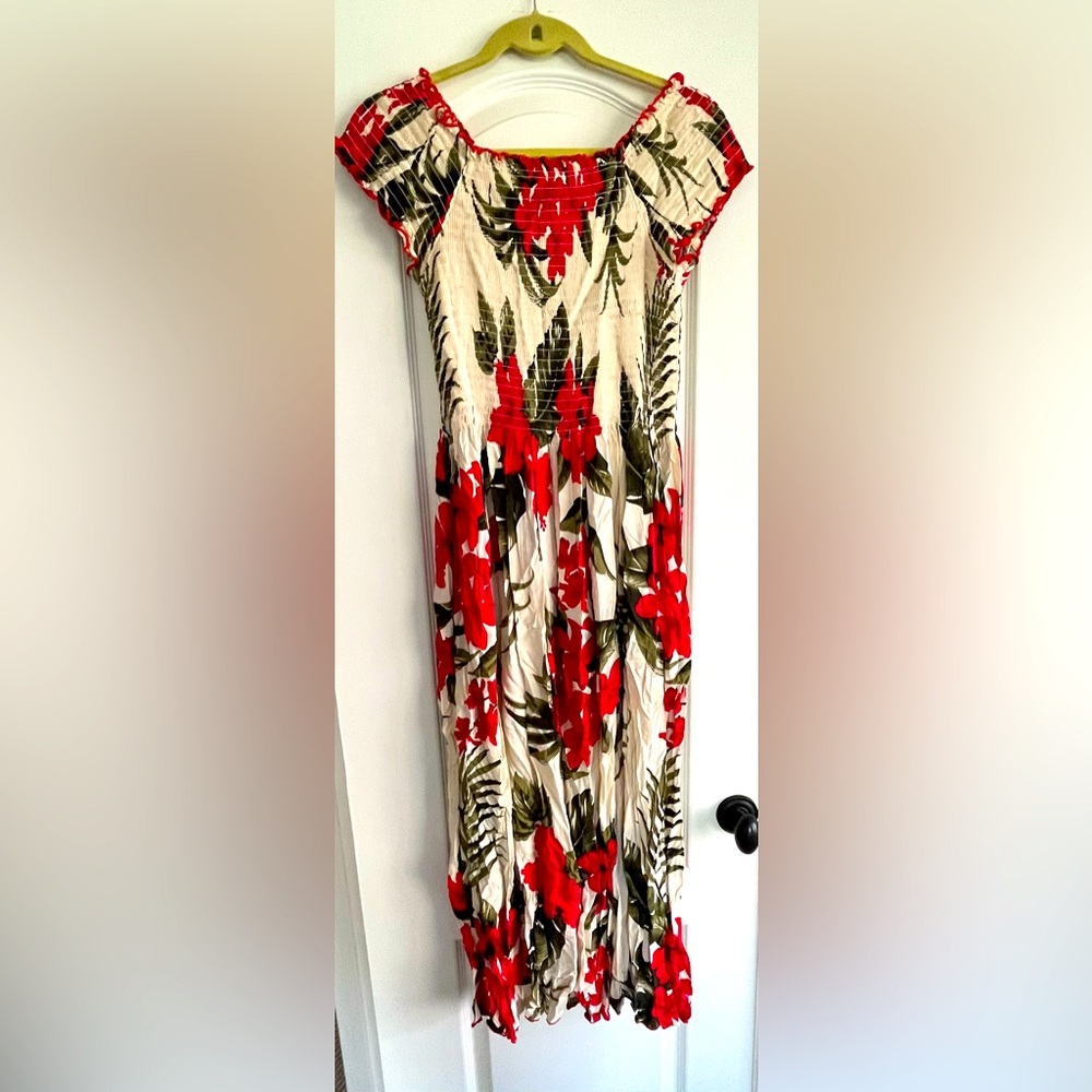 NWOT Favant Hawaiian Dress One Size